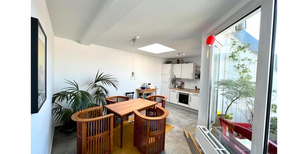 Dachgeschoßwohnung Berlin Mitte - 3 Zimmer, 75 m&sup2;, 1.300&euro; | Angebot:24495840