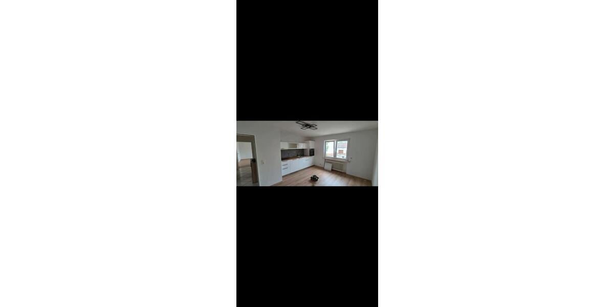Erdgeschoßwohnung Kalbach - 3 Zimmer, 100 m&sup2;, 900&euro; | Angebot:26552786