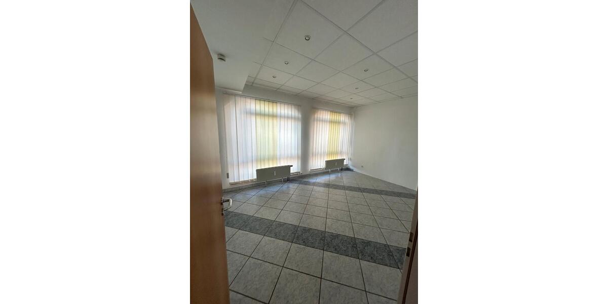 Gewerbeobjekt Rutesheim - 1.500&euro; | Angebot:25618898