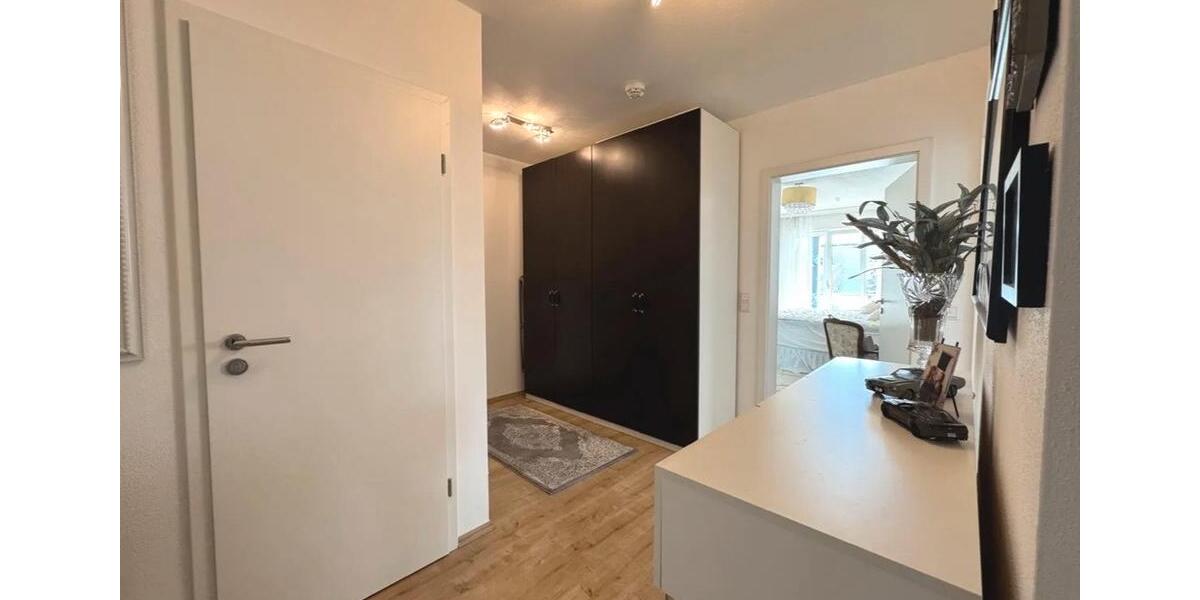 Etagenwohnung Ingolstadt - 3 Zimmer, 83 m&sup2;, 1.105&euro; | Angebot:25918878