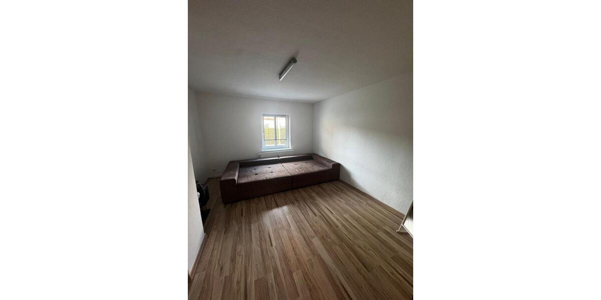 Erdgeschoßwohnung Böhlen - 2 Zimmer, 47 m&sup2;, 360&euro; | Angebot:25991929
