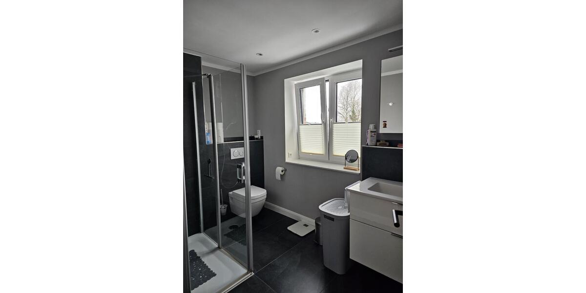 Etagenwohnung Heide - 4 Zimmer, 100 m&sup2;, 1.300&euro; | Angebot:26350739