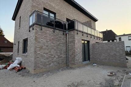 Erstbezug Modernes Neubau-Apartment mit großem Balkon KfW 40 Einbauküche Geothermie - Wohnung Oldenburg (Oldb) Osternburg | Angebot:27266192