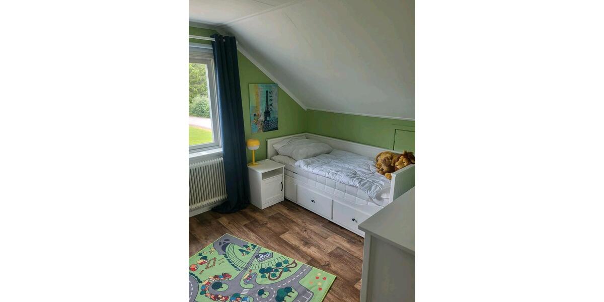Einfamilienhaus Esens - 7 Zimmer, 100 m&sup2;, 80&euro; | Angebot:24830505