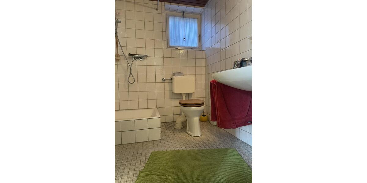 Reihenhaus Esslingen am Neckar Hegensberg - 4.5 Zimmer, 130 m&sup2;, 1.580&euro; | Angebot:26051479