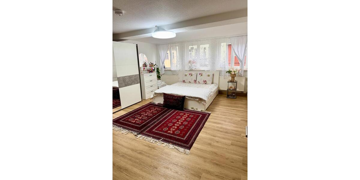 Helle WG in großer Wohnung (Nür für Frauen) Markplatz coburg zimmer