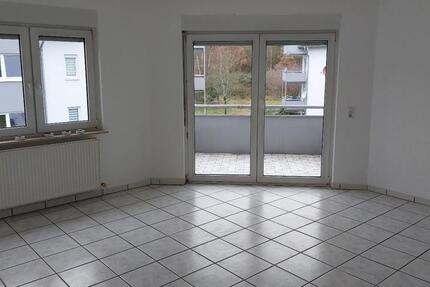 Wohnung Kirkel - 3 Zimmer, 83 m&sup2;, 820&euro; | Angebot:26630205