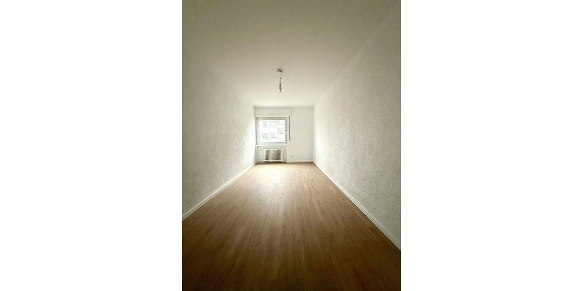 Hier beginnt Ihr neues Kapitel - traumhafte Sanierung in Eggenstein 4 zimmer