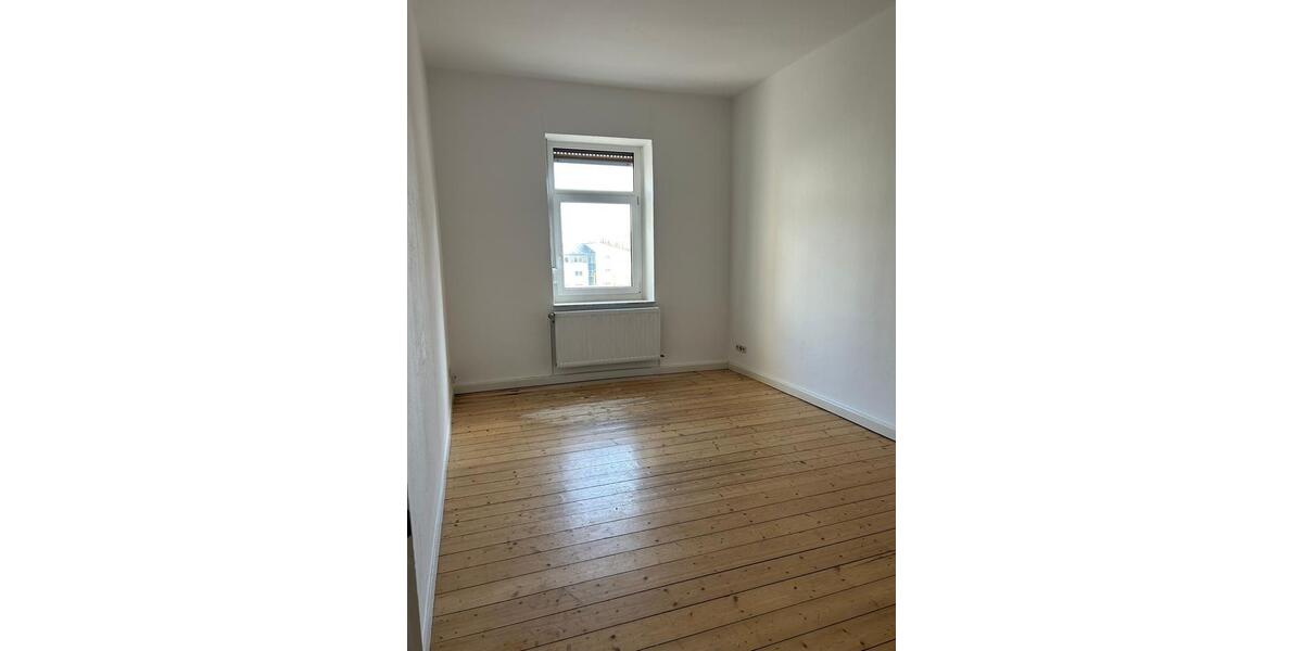 Etagenwohnung Fulda - 4 Zimmer, 100 m&sup2;, 890&euro; | Angebot:25646017
