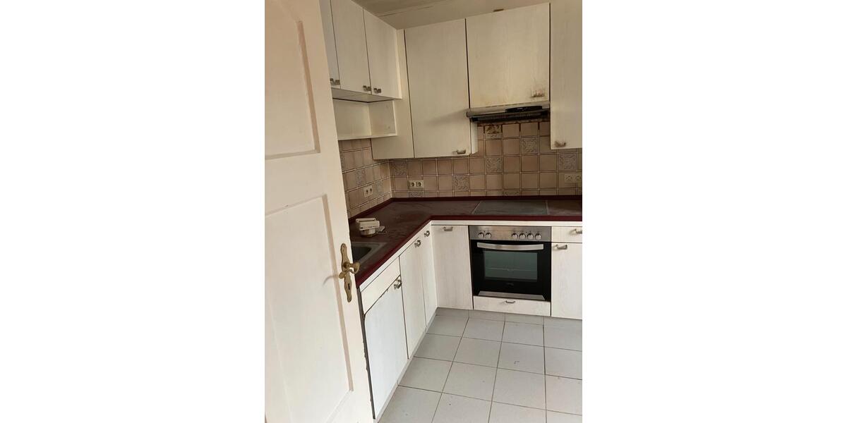 Erdgeschoßwohnung Coburg - 4 Zimmer, 105 m&sup2;, 700&euro; | Angebot:25992246