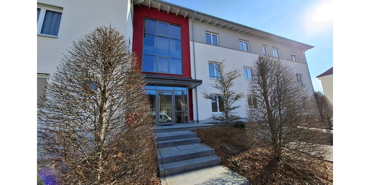 Erdgeschoßwohnung Krumbach (Schwaben) - 3.5 Zimmer, 84 m&sup2;, 1.008&euro; | Angebot:25948192