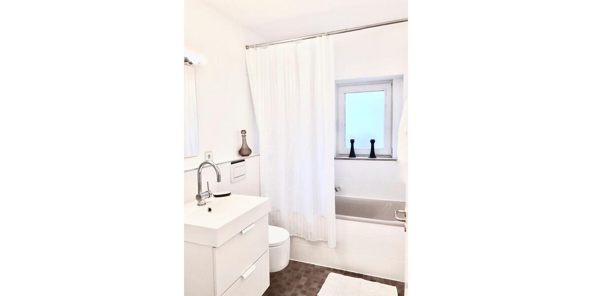 Wohnen auf Zeit Meersburg - 2 Zimmer, 1.100&euro; | Angebot:23219211