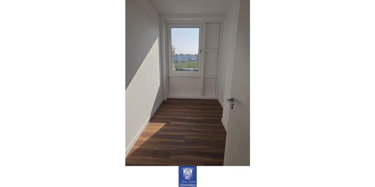 Etagenwohnung Döbeln - 2 Zimmer, 105 m&sup2;, 1.214&euro; | Angebot:25708998