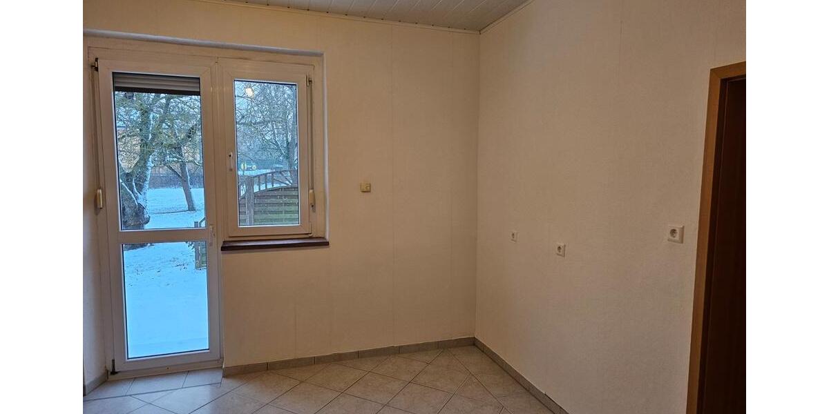 Erdgeschoßwohnung Kaulsdorf - 4 Zimmer, 94 m&sup2;, 490&euro; | Angebot:26537750