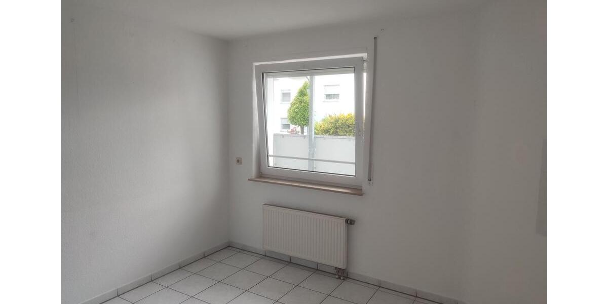 Erdgeschoßwohnung Rinteln - 3 Zimmer, 82 m&sup2;, 800&euro; | Angebot:26636510