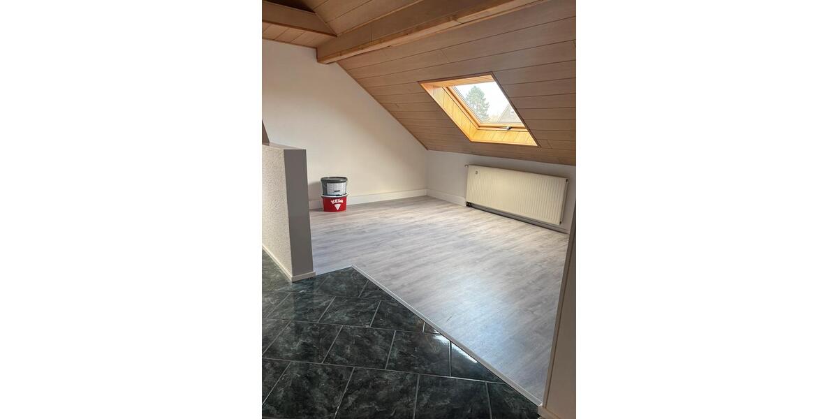 Dachgeschoßwohnung Frankenberg (Eder) - 3 Zimmer, 65 m&sup2;, 600&euro; | Angebot:25049887