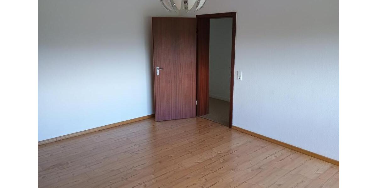 Etagenwohnung Bad König - 2 Zimmer, 63 m&sup2;, 550&euro; | Angebot:25973482