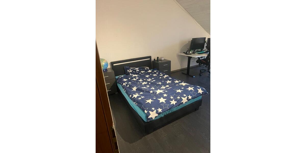 Dachgeschoßwohnung Remchingen - 3 Zimmer, 85 m&sup2;, 700&euro; | Angebot:24685802