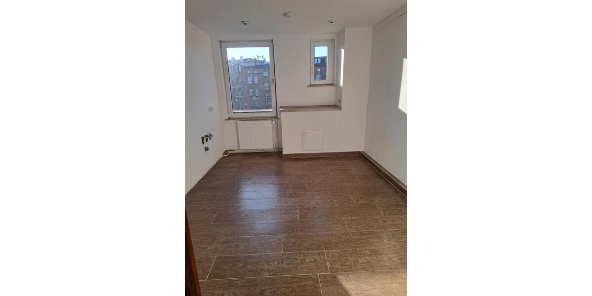 Etagenwohnung Burg - 5 Zimmer, 130 m&sup2;, 1.040&euro; | Angebot:25830133