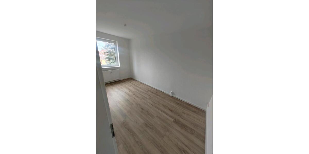 Etagenwohnung Demmin - 3 Zimmer, 58 m&sup2;, 585&euro; | Angebot:24494964