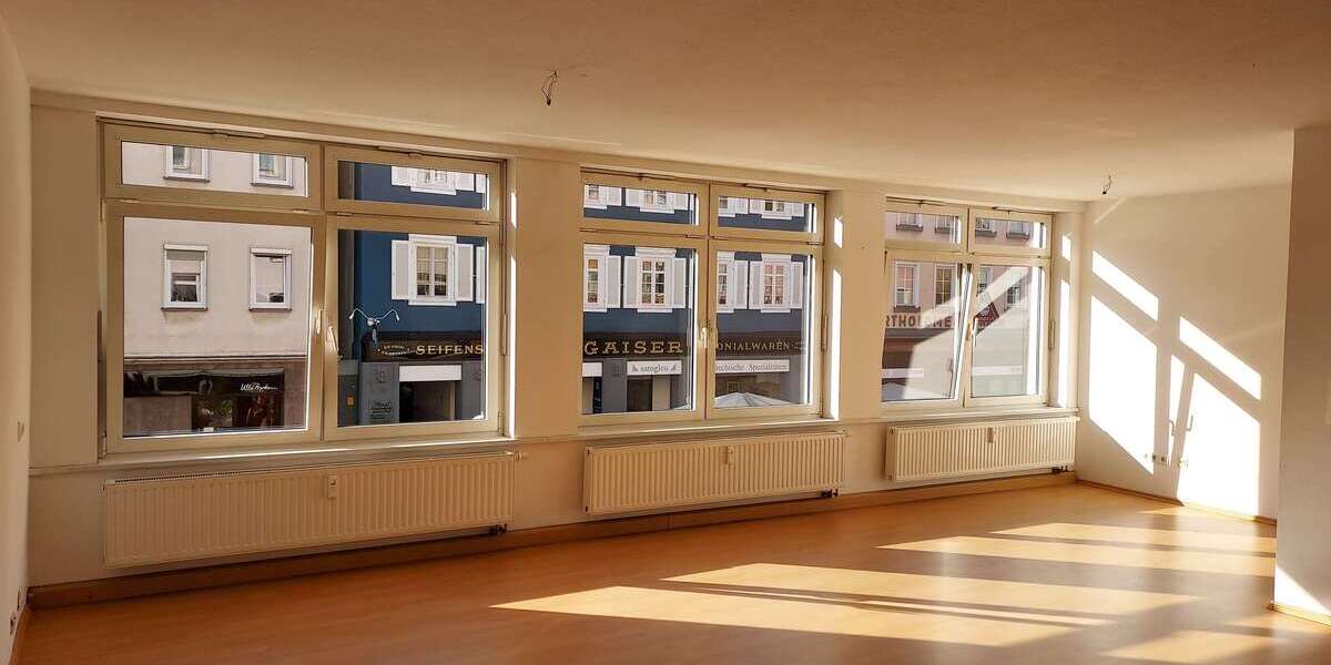 Etagenwohnung Göppingen Oberstadt - 2 Zimmer, 113 m&sup2;, 950&euro; | Angebot:24813133