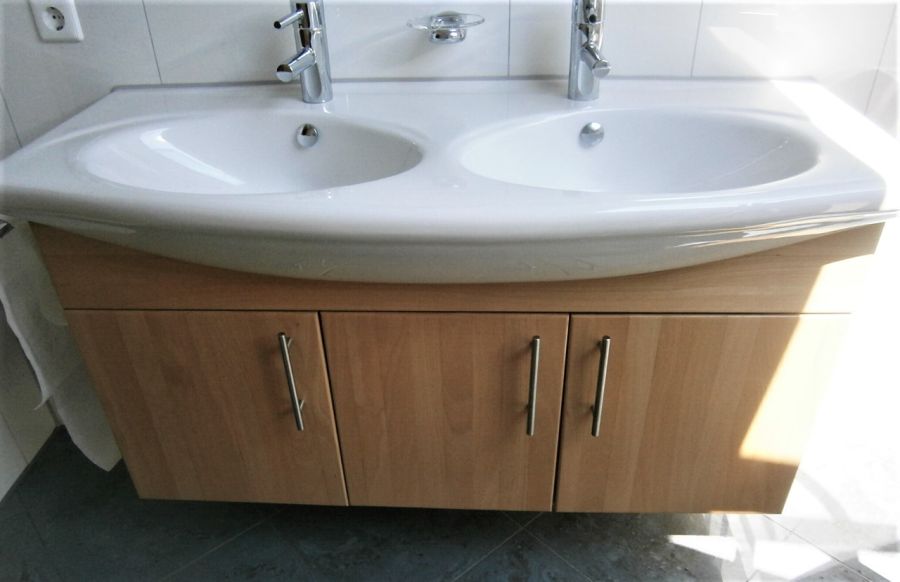 LUXUSPUR 5 Zi. DG 112m² + UG 17m² Büro-Hobbyraum an max. 3 Pers. zum 1.7.26 - Dachgeschoßwohnung Lorch | Angebot:26227932