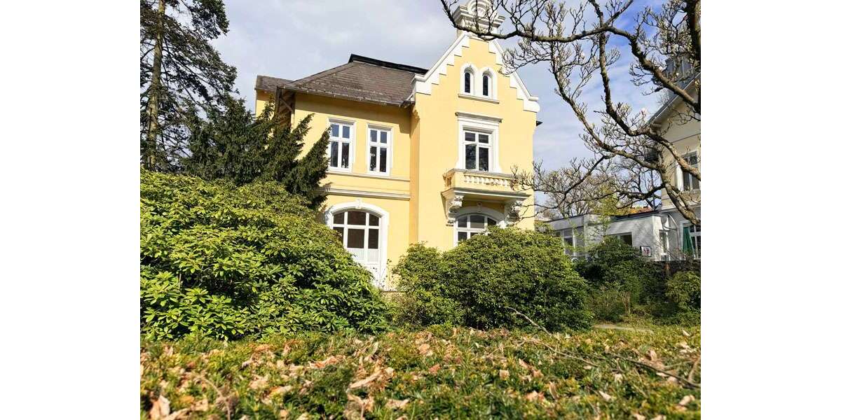 Etagenwohnung Reinbek - 4 Zimmer, 140 m&sup2;, 1.800&euro; | Angebot:26737280