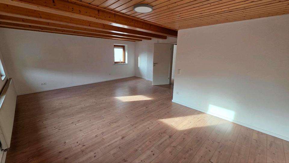 Etagenwohnung Dornhan - 4 Zimmer, 121 m&sup2;, 1.378&euro; | Angebot:25404772