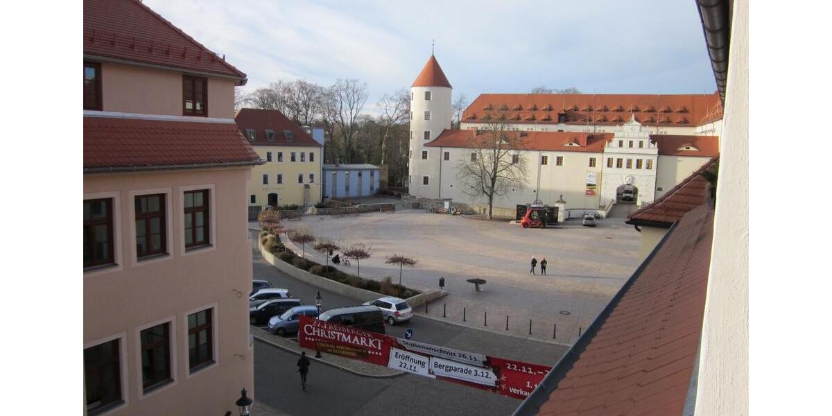 Dachgeschoßwohnung Freiberg - 2 Zimmer, 41 m&sup2;, 300&euro; | Angebot:25639162