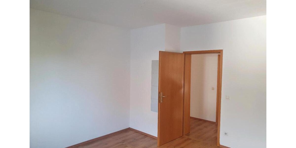 Etagenwohnung Bergneustadt - 3 Zimmer, 80 m&sup2;, 620&euro; | Angebot:26554313