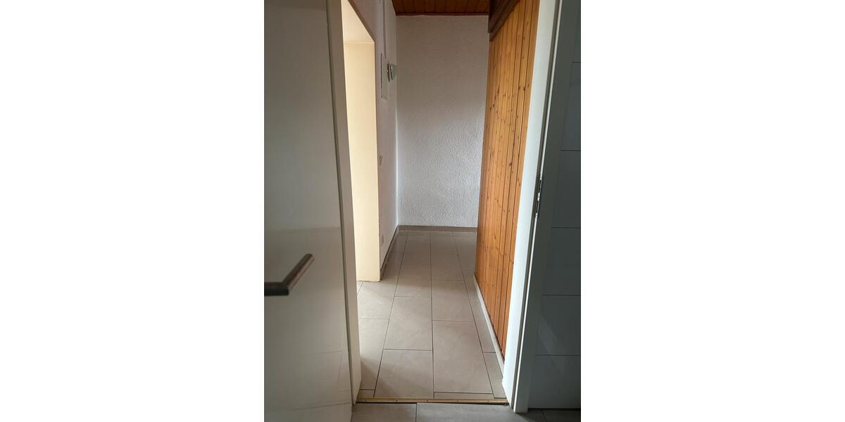 Etagenwohnung Viernheim - 4 Zimmer, 120 m&sup2;, 1.350&euro; | Angebot:26041316