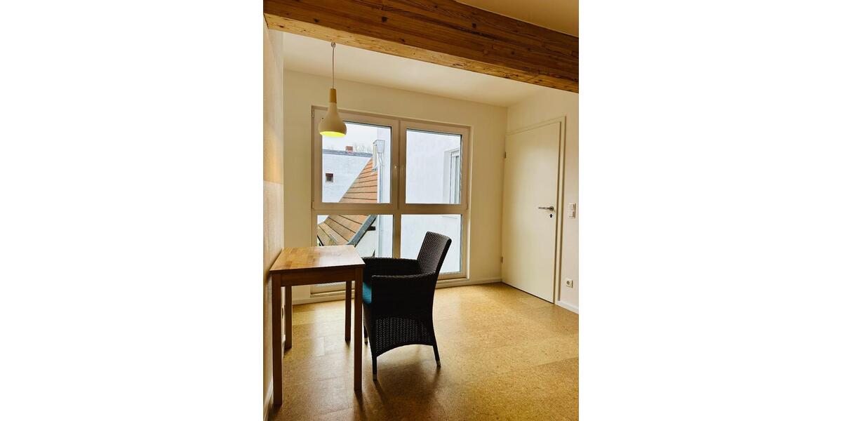 Wohnen auf Zeit Neustadt an der Weinstraße - 7 Zimmer, 20 m&sup2;, 600&euro; | Angebot:26546369