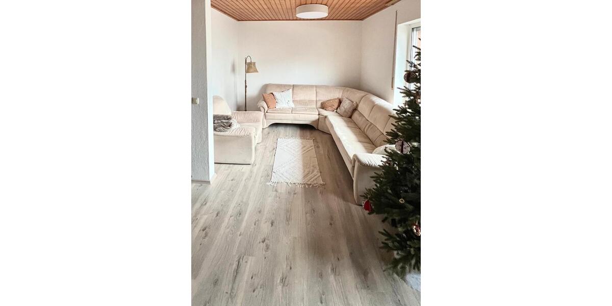 Großzügige Dreizimmerwohnung in zentraler Lage 3 zimmer