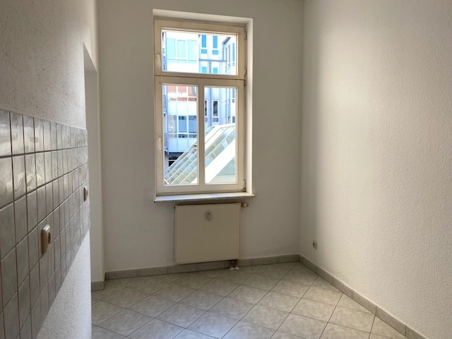 Großzügige Wohnung im Stadtzentrum - Etagenwohnung Gotha 99867 Gotha | Angebot:23533837