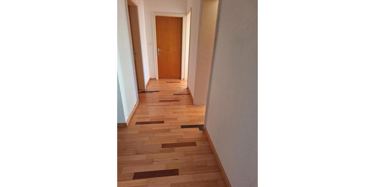 Etagenwohnung Aindling - 3 Zimmer, 90 m&sup2;, 900&euro; | Angebot:25281062