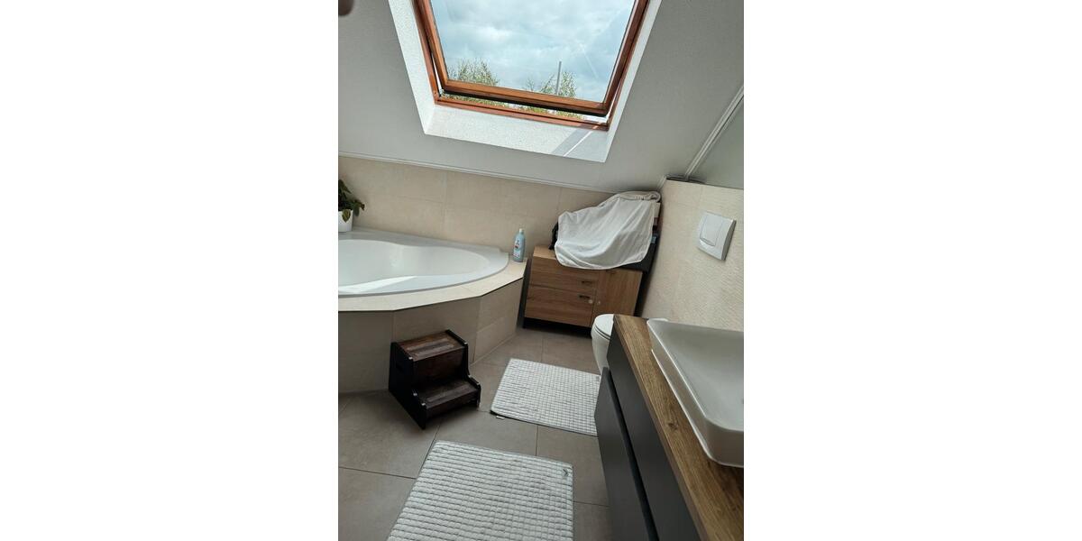 Doppelhaushälfte Wolfsburg Almke - 4 Zimmer, 140 m&sup2;, 1.600&euro; | Angebot:25088906