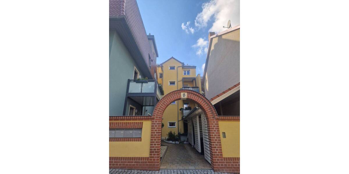 Großzügig geschnittene 3-Zimmer-Wohnung im Zentrum von Eisenberg 3 zimmer