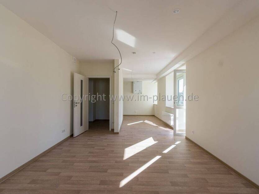 2 Zimmerwohnung mit Aufzug - modernes Bad mit BW-DU inkl. Badmöbel - Balkon - LED Beleuchtung