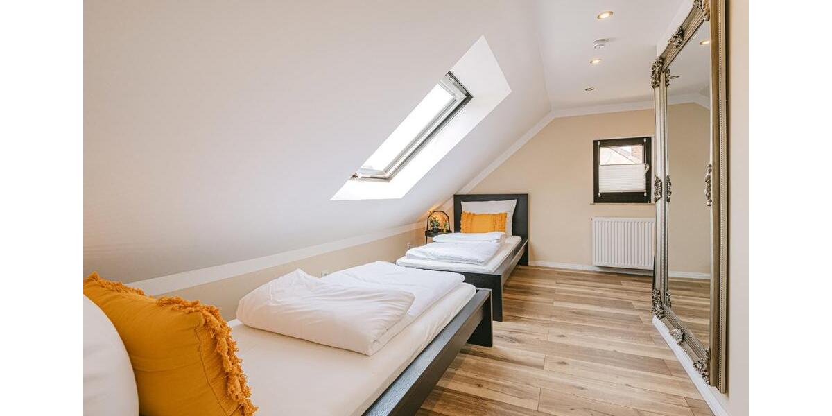 Wohnen auf Zeit Mülheim an der Ruhr Broich - 3 Zimmer, 115 m&sup2;, 2.700&euro; | Angebot:25922907