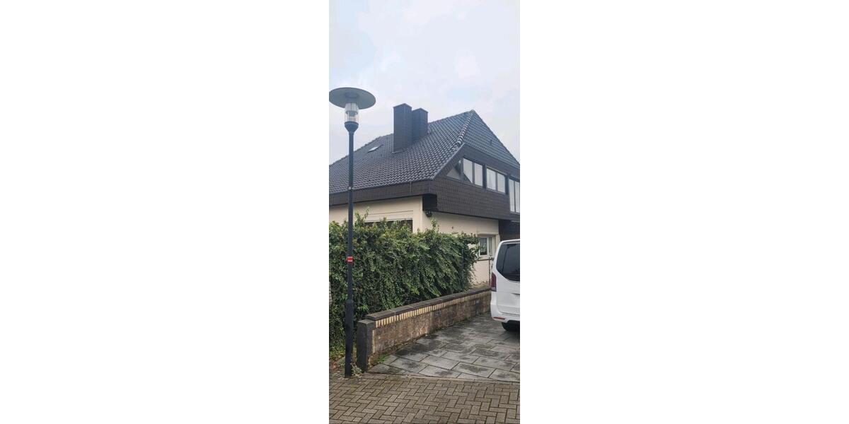 Einfamilienhaus Geilenkirchen - 9 Zimmer, 28 m&sup2;, 2.850&euro; | Angebot:26169156