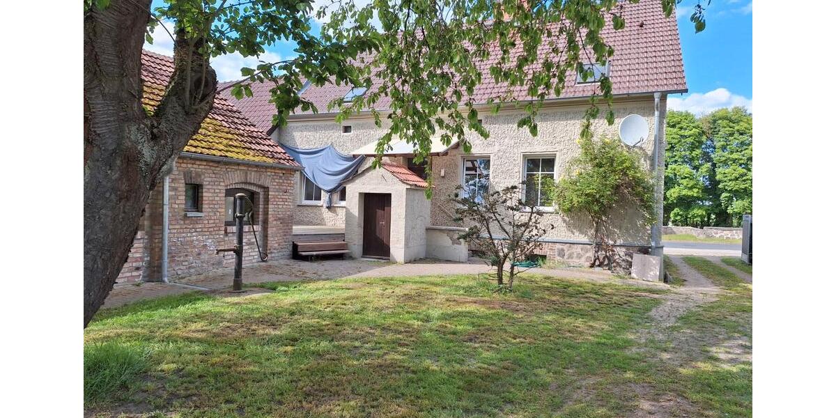 Einfamilienhaus Löwenberger Land - 5 Zimmer, 270 m&sup2;, 2.400&euro; | Angebot:26673842