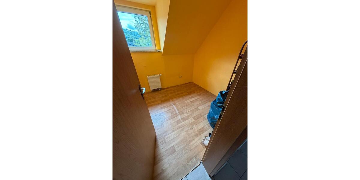 Dachgeschoßwohnung Haiger - 3 Zimmer, 70 m&sup2;, 600&euro; | Angebot:26267977