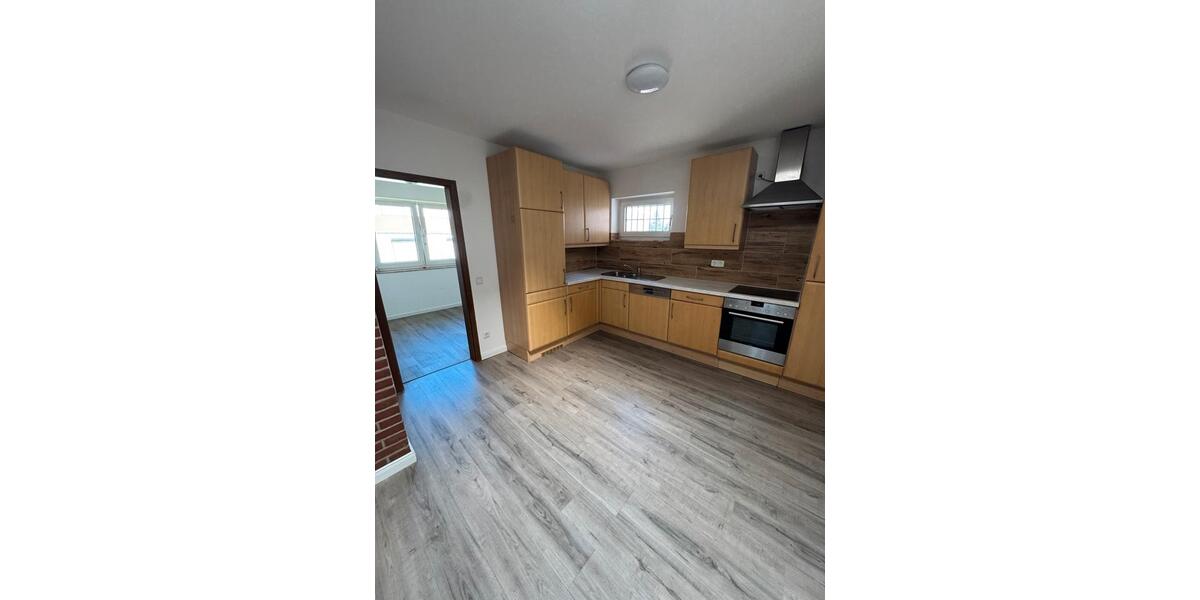 Erdgeschoßwohnung Soltau - 4 Zimmer, 100 m&sup2;, 1.370&euro; | Angebot:26483412