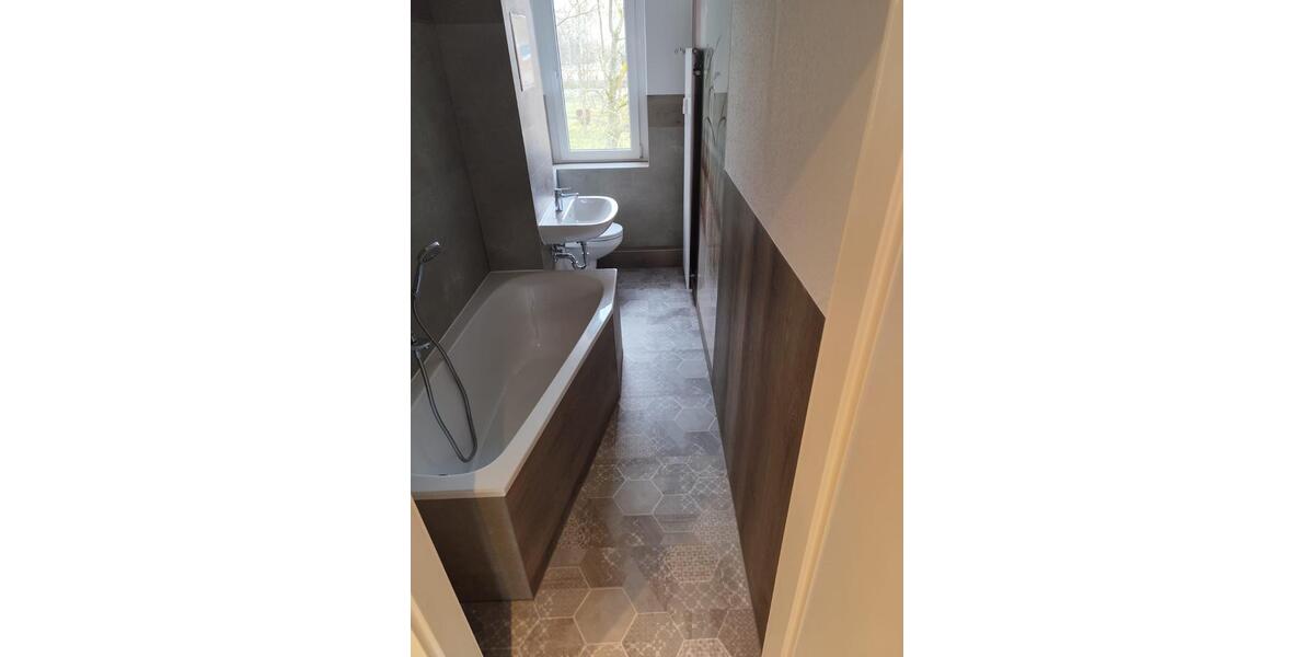 Etagenwohnung Gößnitz - 3 Zimmer, 62 m&sup2;, 360&euro; | Angebot:25142389