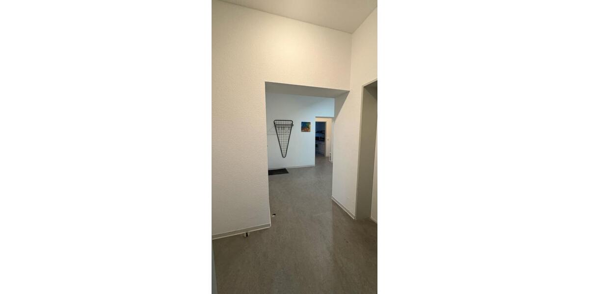Etagenwohnung Marburg - 3 Zimmer, 25 m&sup2;, 340&euro; | Angebot:25975721