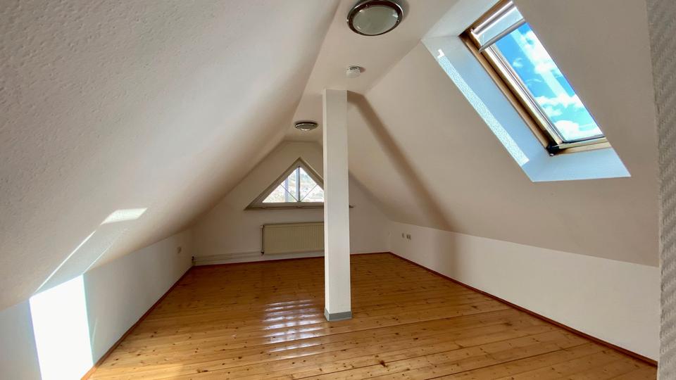 Dachgeschoßwohnung Homberg (Efze) - 3 Zimmer, 74 m&sup2;, 550&euro; | Angebot:24685987