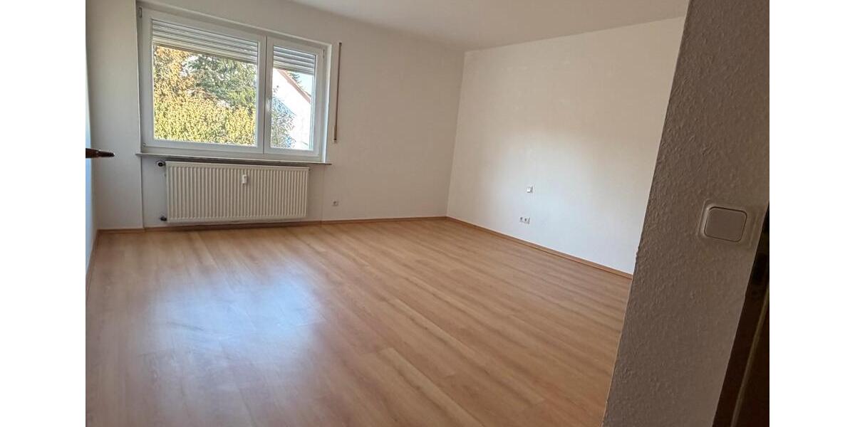 Etagenwohnung Salzgitter - 4 Zimmer, 130 m&sup2;, 1.250&euro; | Angebot:25149303