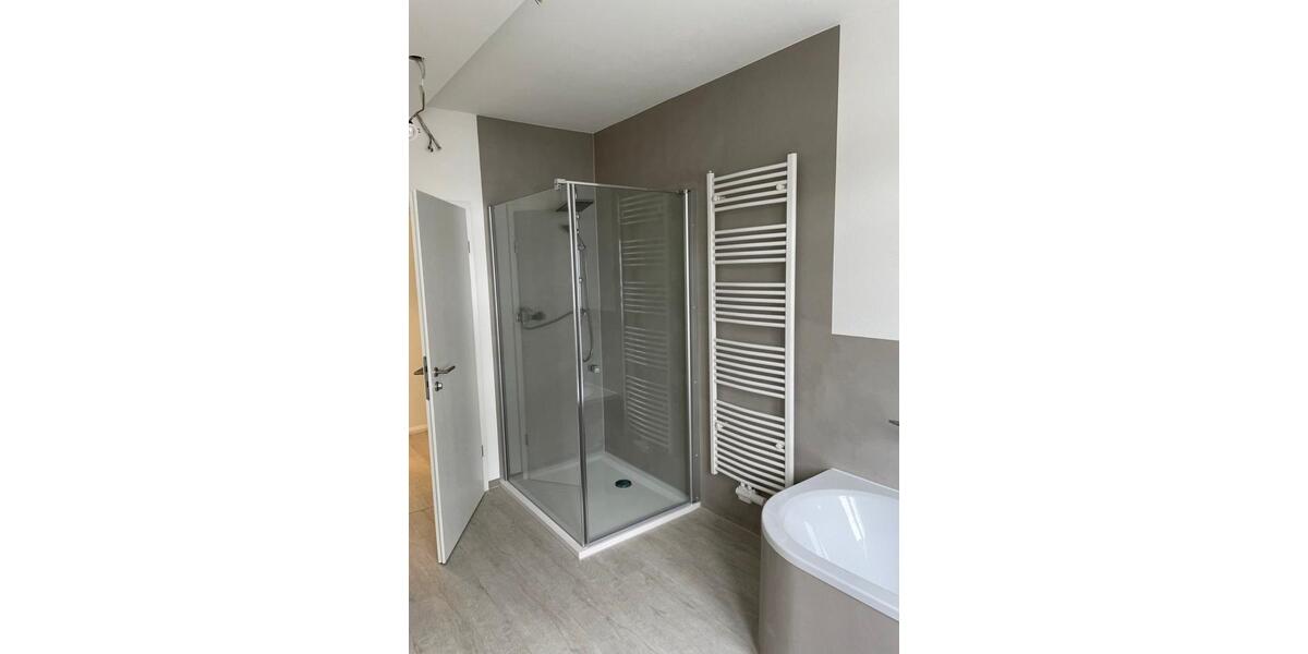 Erdgeschoßwohnung Augustusburg - 3 Zimmer, 95 m&sup2;, 665&euro; | Angebot:24662566