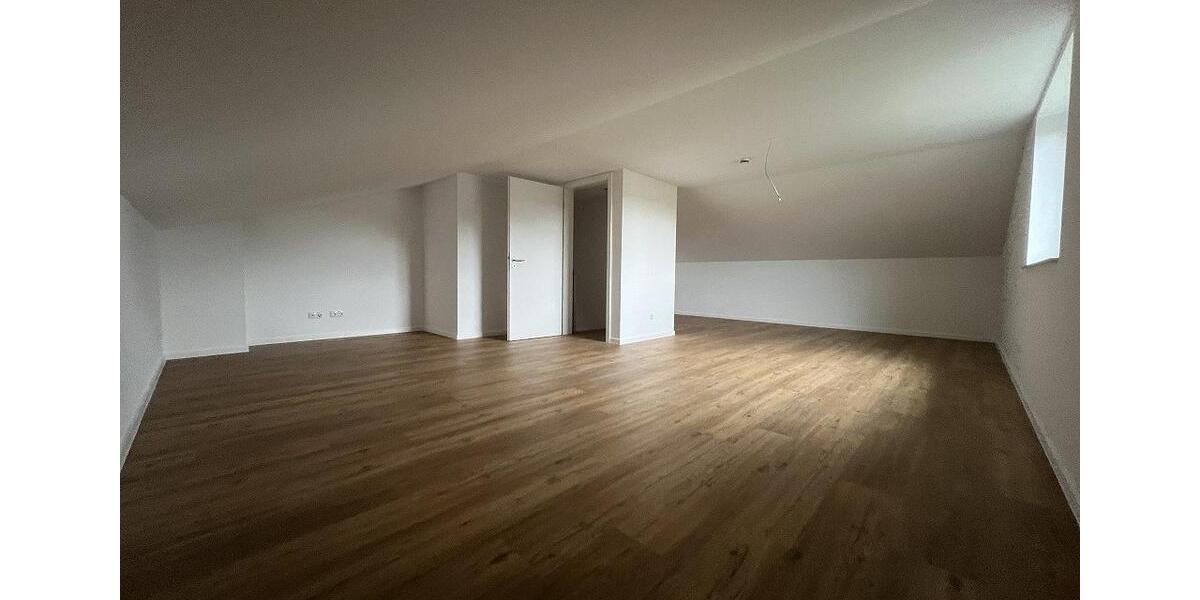 Doppelhaushälfte Henstedt-Ulzburg Ulzburg - 5.5 Zimmer, 140 m&sup2;, 1.875&euro; | Angebot:26030134