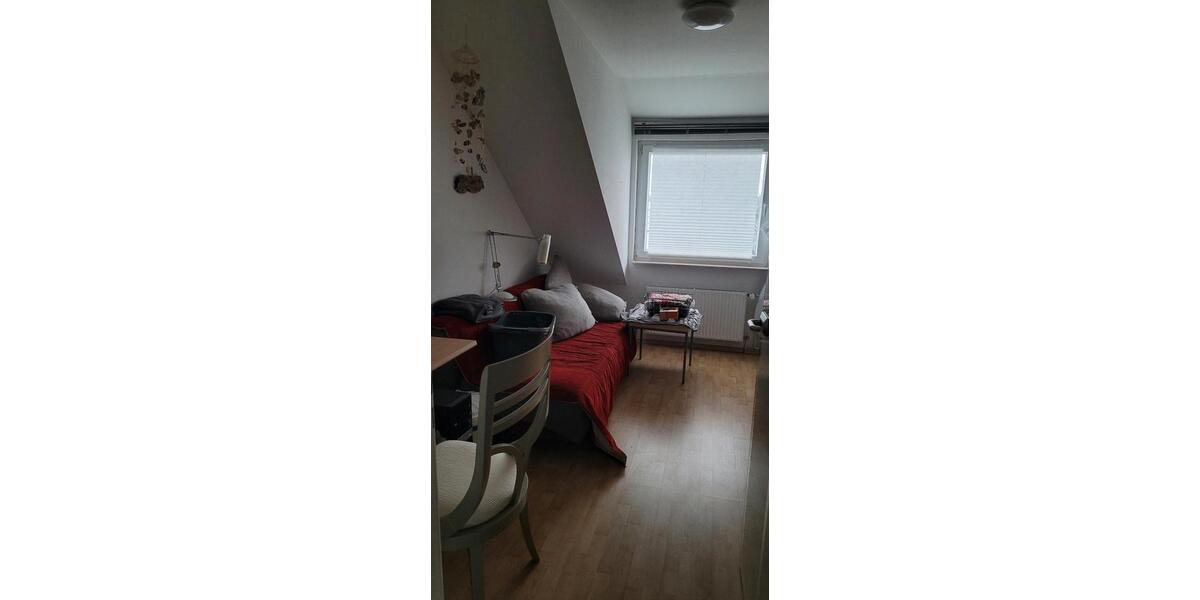 Etagenwohnung Hilden - 3 Zimmer, 102 m&sup2;, 1.400&euro; | Angebot:25219260